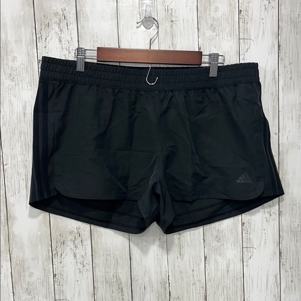 Adidas Pacer Short 3” inseam Stripe Heather Black Size XL NWT